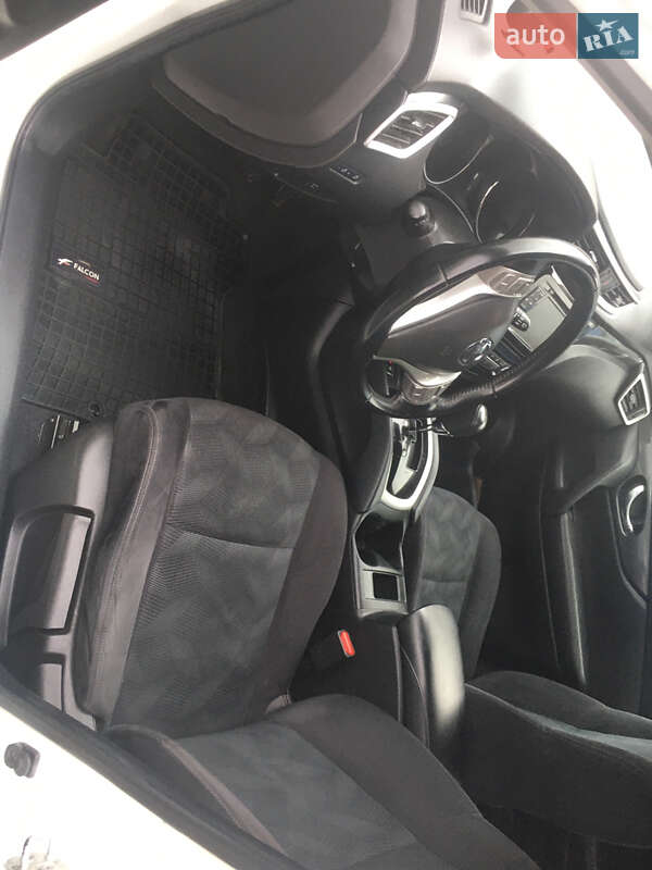 Внедорожник / Кроссовер Nissan X-Trail 2014 в Ровно