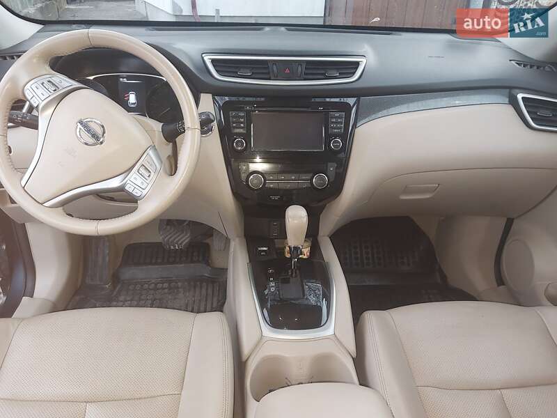 Позашляховик / Кросовер Nissan X-Trail 2016 в Ужгороді