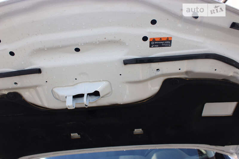 Позашляховик / Кросовер Nissan X-Trail 2015 в Дунаївцях