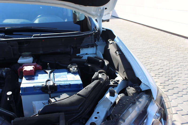 Позашляховик / Кросовер Nissan X-Trail 2015 в Дунаївцях