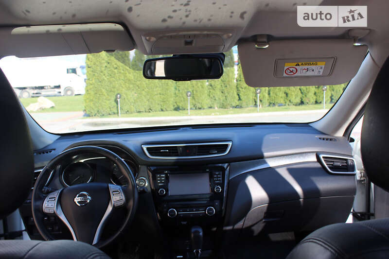 Позашляховик / Кросовер Nissan X-Trail 2015 в Дунаївцях