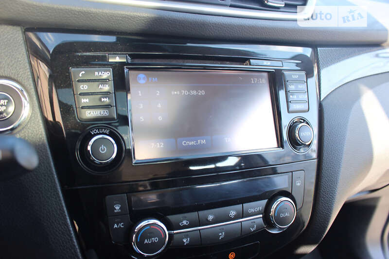 Позашляховик / Кросовер Nissan X-Trail 2015 в Дунаївцях