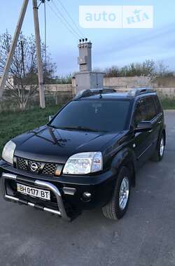Внедорожник / Кроссовер Nissan X-Trail 2004 в Песчанке