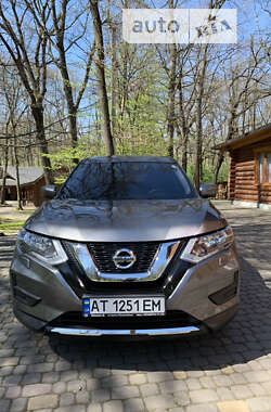 Позашляховик / Кросовер Nissan X-Trail 2020 в Коломиї