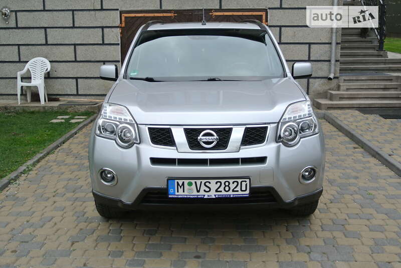 Внедорожник / Кроссовер Nissan X-Trail 2012 в Черновцах