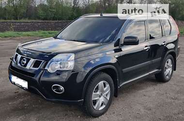 Внедорожник / Кроссовер Nissan X-Trail 2011 в Лохвице