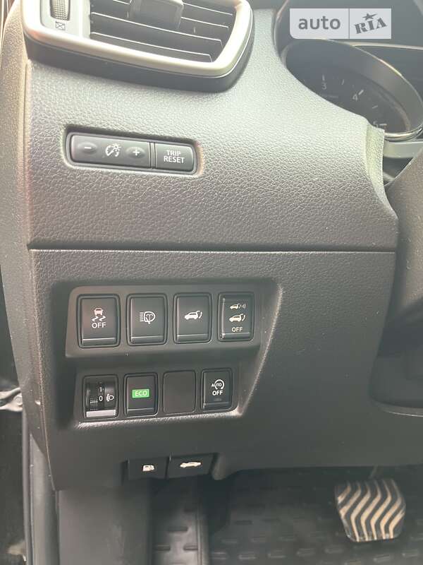 Внедорожник / Кроссовер Nissan X-Trail 2016 в Виннице