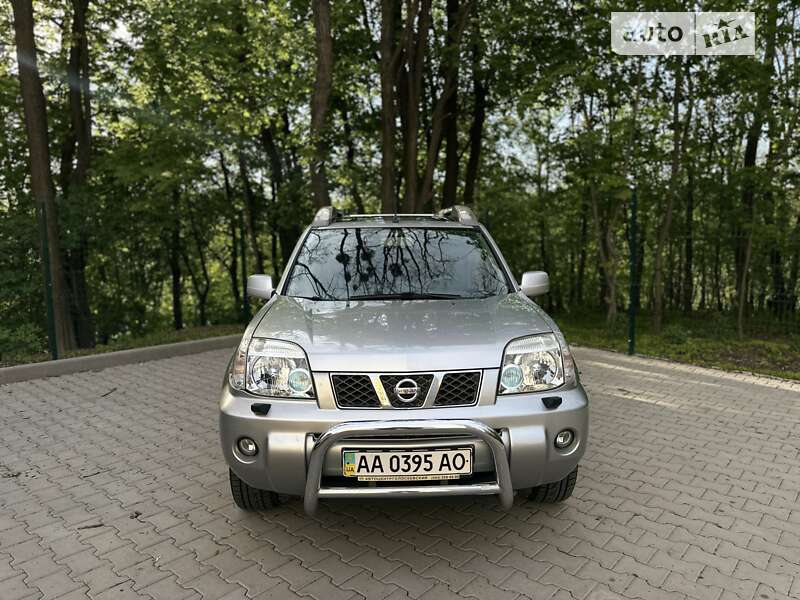 Внедорожник / Кроссовер Nissan X-Trail 2004 в Киеве