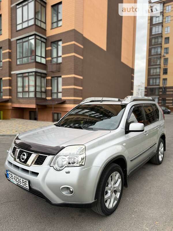 Внедорожник / Кроссовер Nissan X-Trail 2011 в Чернигове