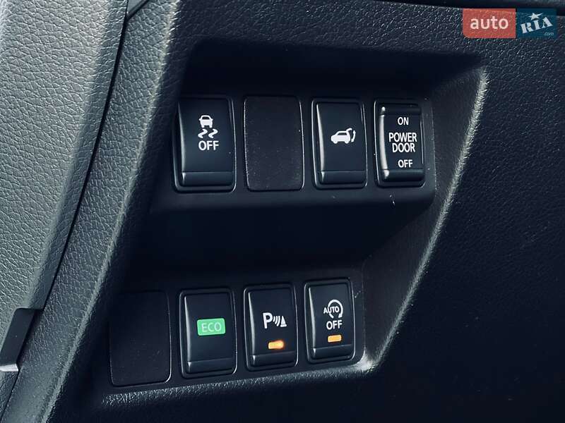 Внедорожник / Кроссовер Nissan X-Trail 2015 в Ивано-Франковске