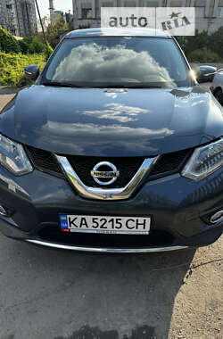 Внедорожник / Кроссовер Nissan X-Trail 2016 в Киеве