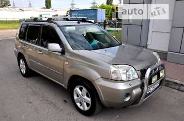 Внедорожник / Кроссовер Nissan X-Trail 2004 в Львове