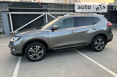 Внедорожник / Кроссовер Nissan X-Trail 2019 в Киеве