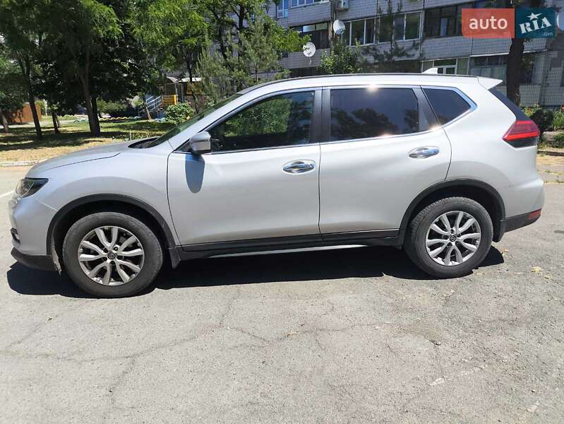 Внедорожник / Кроссовер Nissan X-Trail 2019 в Днепре