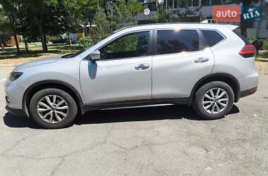 Внедорожник / Кроссовер Nissan X-Trail 2019 в 