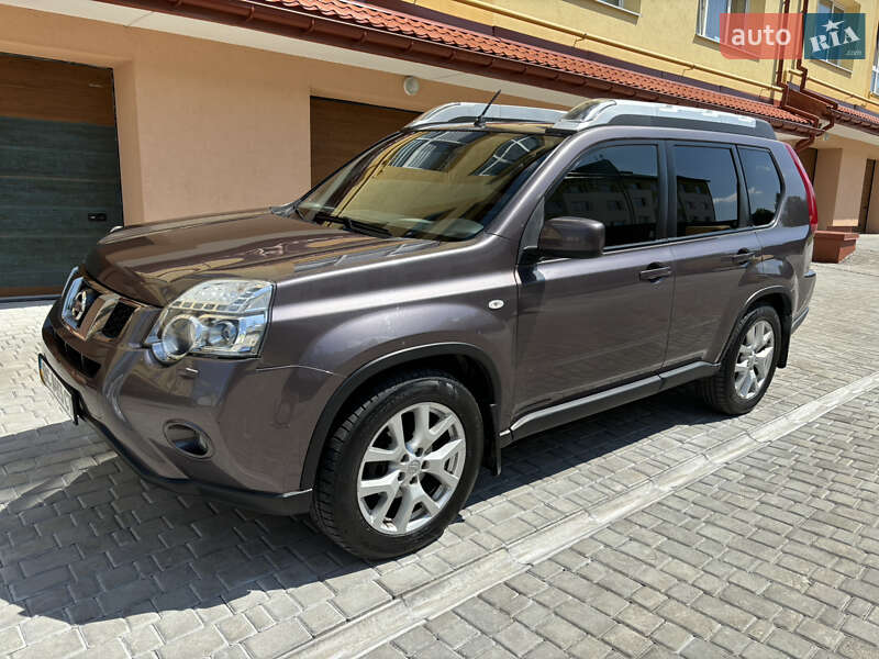 Внедорожник / Кроссовер Nissan X-Trail 2012 в Львове