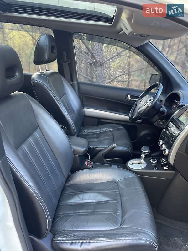 Внедорожник / Кроссовер Nissan X-Trail 2011 в Зенькове