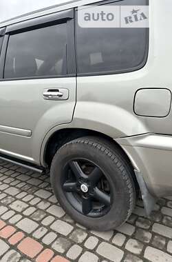 Внедорожник / Кроссовер Nissan X-Trail 2003 в Львове