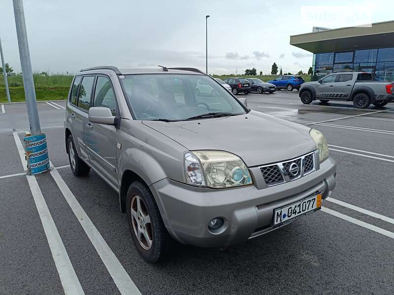 Позашляховик / Кросовер Nissan X-Trail 2004 в Львові