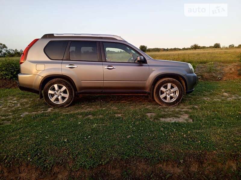 Внедорожник / Кроссовер Nissan X-Trail 2008 в Надворной