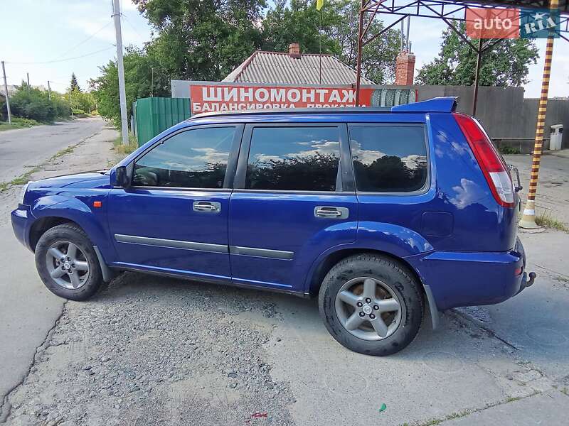 Позашляховик / Кросовер Nissan X-Trail 2003 в Світловодську