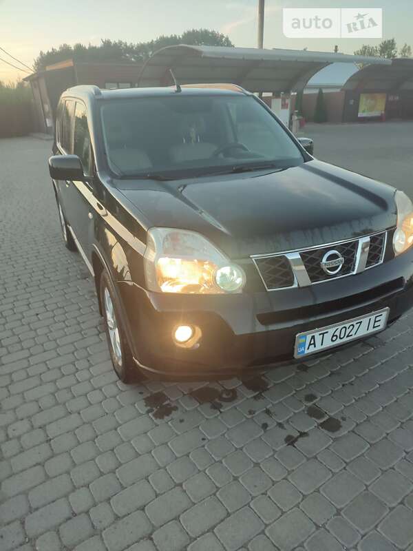 Внедорожник / Кроссовер Nissan X-Trail 2007 в Надворной