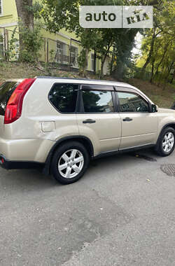 Позашляховик / Кросовер Nissan X-Trail 2008 в Києві