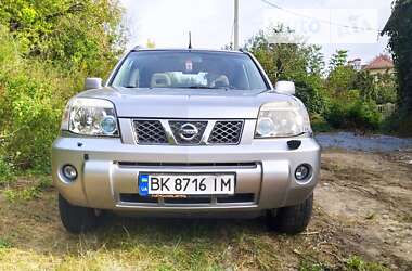 Позашляховик / Кросовер Nissan X-Trail 2006 в Рівному