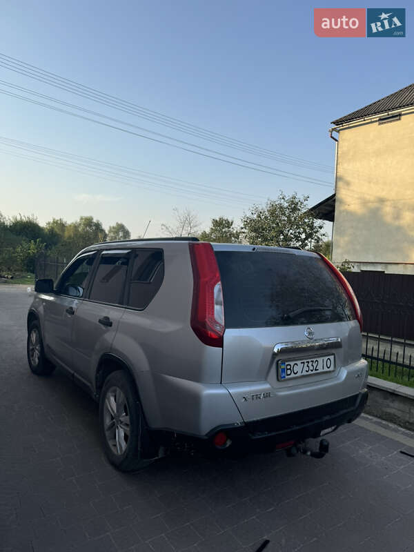 Позашляховик / Кросовер Nissan X-Trail 2011 в Самборі