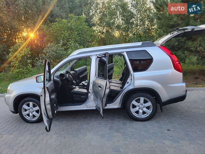 Позашляховик / Кросовер Nissan X-Trail 2007 в Хмельницькому