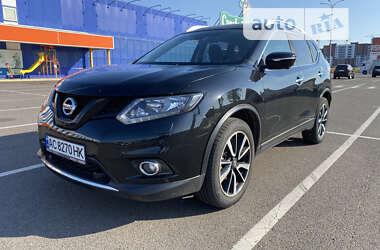 Позашляховик / Кросовер Nissan X-Trail 2016 в Луцьку