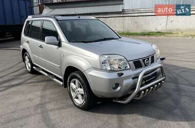 Внедорожник / Кроссовер Nissan X-Trail 2005 в Киеве