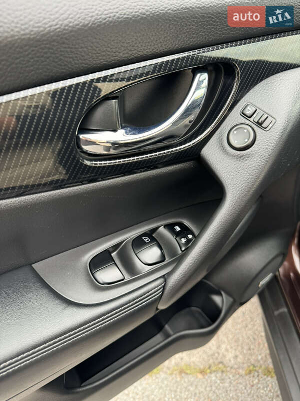 Позашляховик / Кросовер Nissan X-Trail 2018 в Солонці