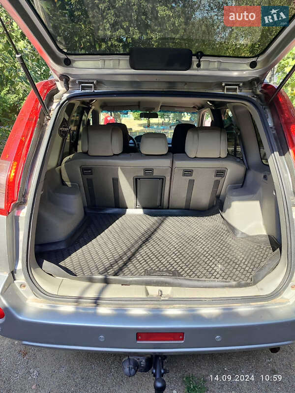 Позашляховик / Кросовер Nissan X-Trail 2006 в Києві