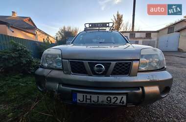 Внедорожник / Кроссовер Nissan X-Trail 2005 в Могилев-Подольске