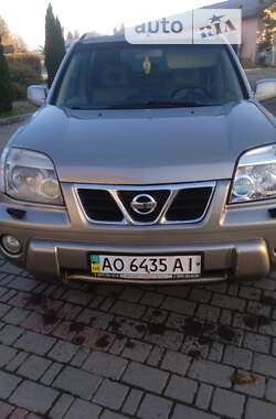 Позашляховик / Кросовер Nissan X-Trail 2001 в Косові