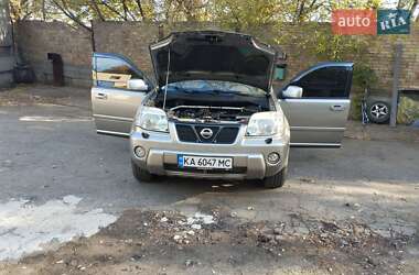 Внедорожник / Кроссовер Nissan X-Trail 2003 в 