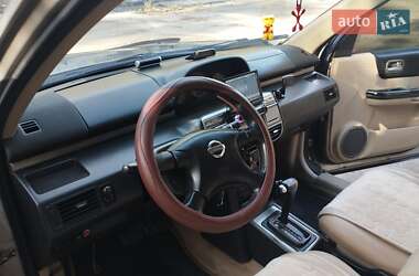 Внедорожник / Кроссовер Nissan X-Trail 2003 в 