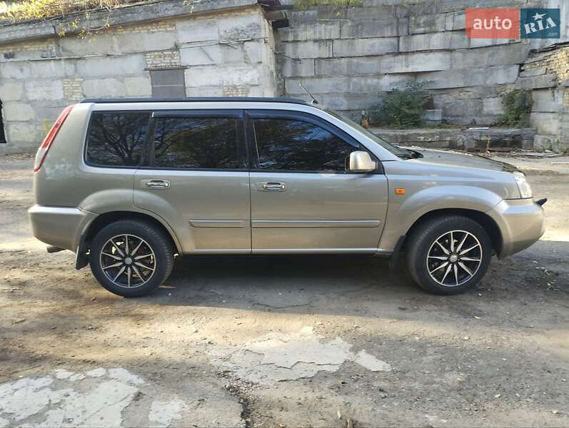 Внедорожник / Кроссовер Nissan X-Trail 2003 в Киеве фото 31 Внедорожник / Кроссовер Nissan X-Trail 2003 в Киеве