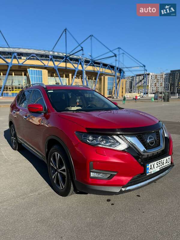 Внедорожник / Кроссовер Nissan X-Trail 2018 в Харькове