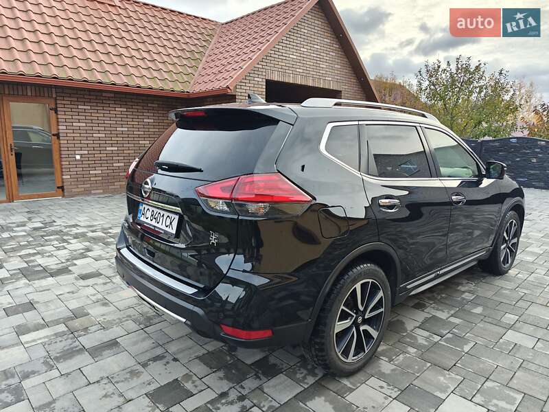 Внедорожник / Кроссовер Nissan X-Trail 2017 в Камне-Каширском