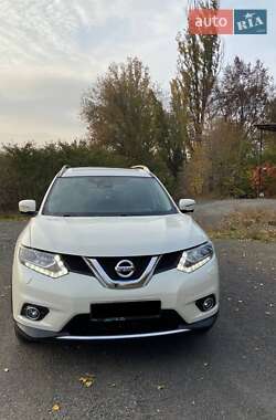 Позашляховик / Кросовер Nissan X-Trail 2017 в Кривому Розі