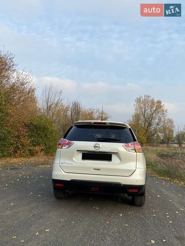 Внедорожник / Кроссовер Nissan X-Trail 2017 в Кривом Роге