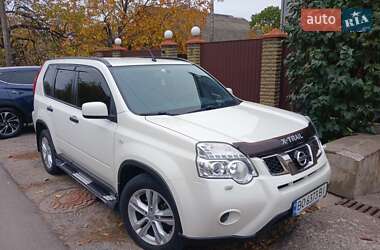 Позашляховик / Кросовер Nissan X-Trail 2014 в Монастириській