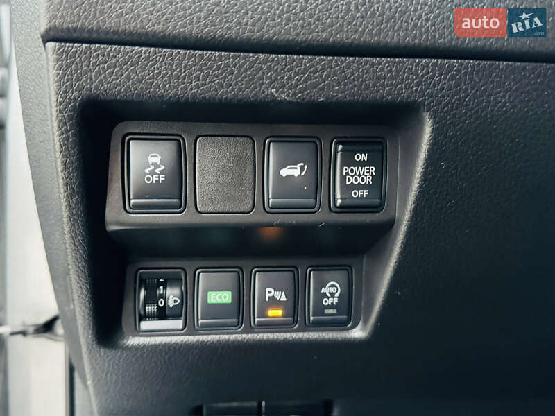 Позашляховик / Кросовер Nissan X-Trail 2014 в Харкові