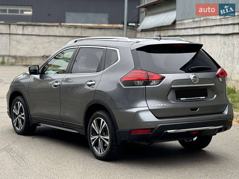Позашляховик / Кросовер Nissan X-Trail 2017 в Києві