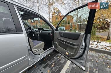 Внедорожник / Кроссовер Nissan X-Trail 2006 в Полтаве