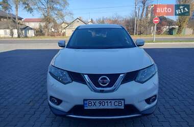 Позашляховик / Кросовер Nissan X-Trail 2015 в Хмельницькому