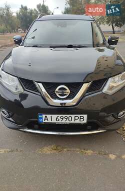 Позашляховик / Кросовер Nissan X-Trail 2014 в Десні