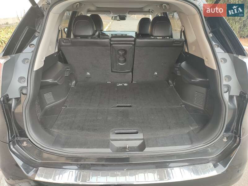 Позашляховик / Кросовер Nissan X-Trail 2014 в Десні